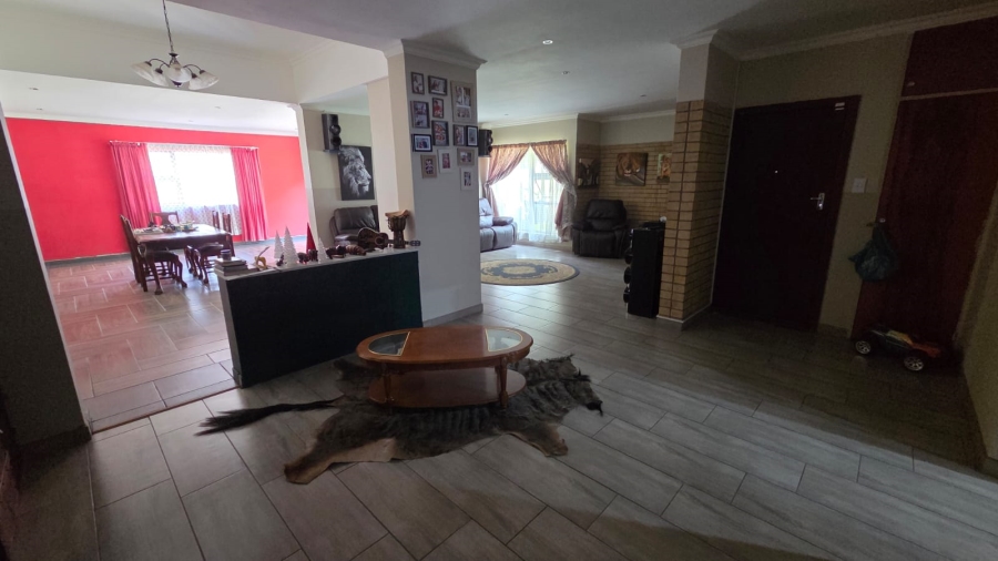 6 Bedroom Property for Sale in Sasolburg Ext 23 Free State